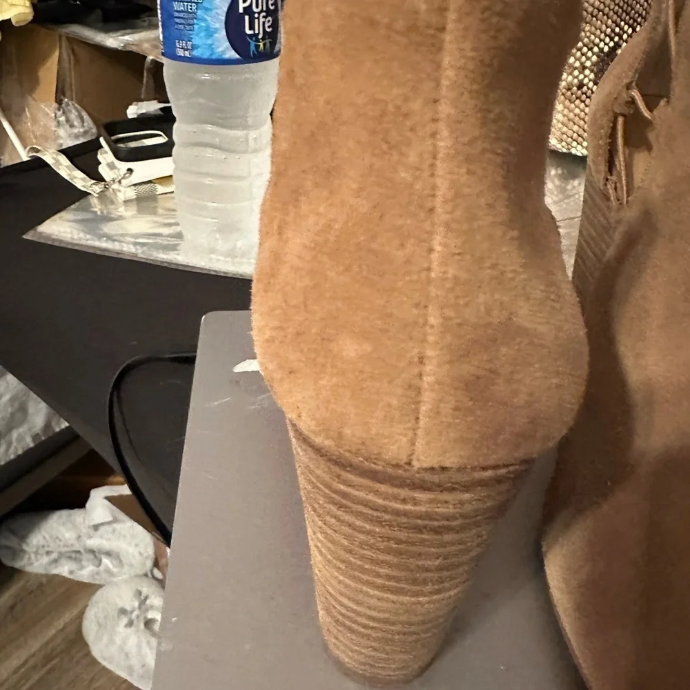 Lucky Brand Tan Suede Wedges